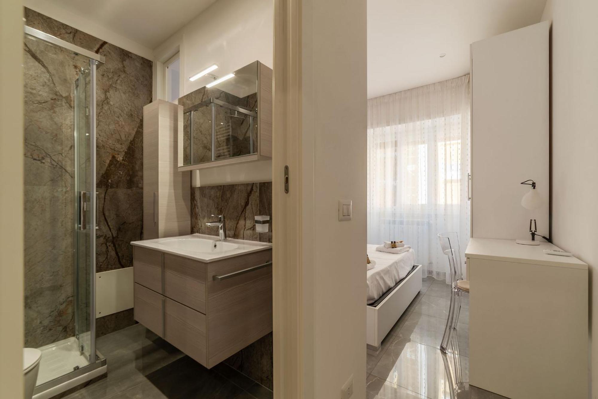 Апартаменты Joivy Delightful 3-Bed Flat With Balcony Рим Экстерьер фото